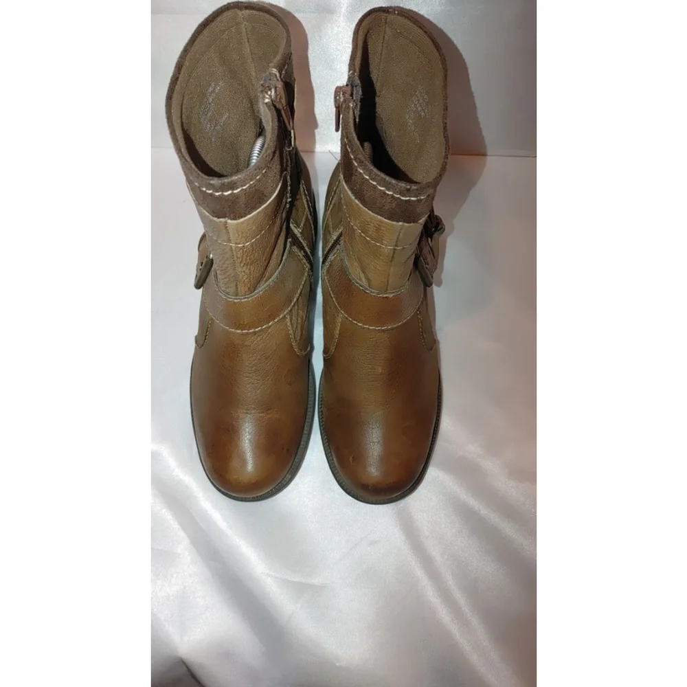 Earth Origins Beaumont Boots Size 8.5M